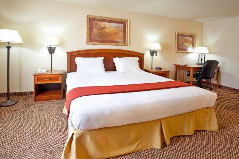 Holiday Inn Express Hotel & Suites Cedar City By Ihg Ngoại thất bức ảnh