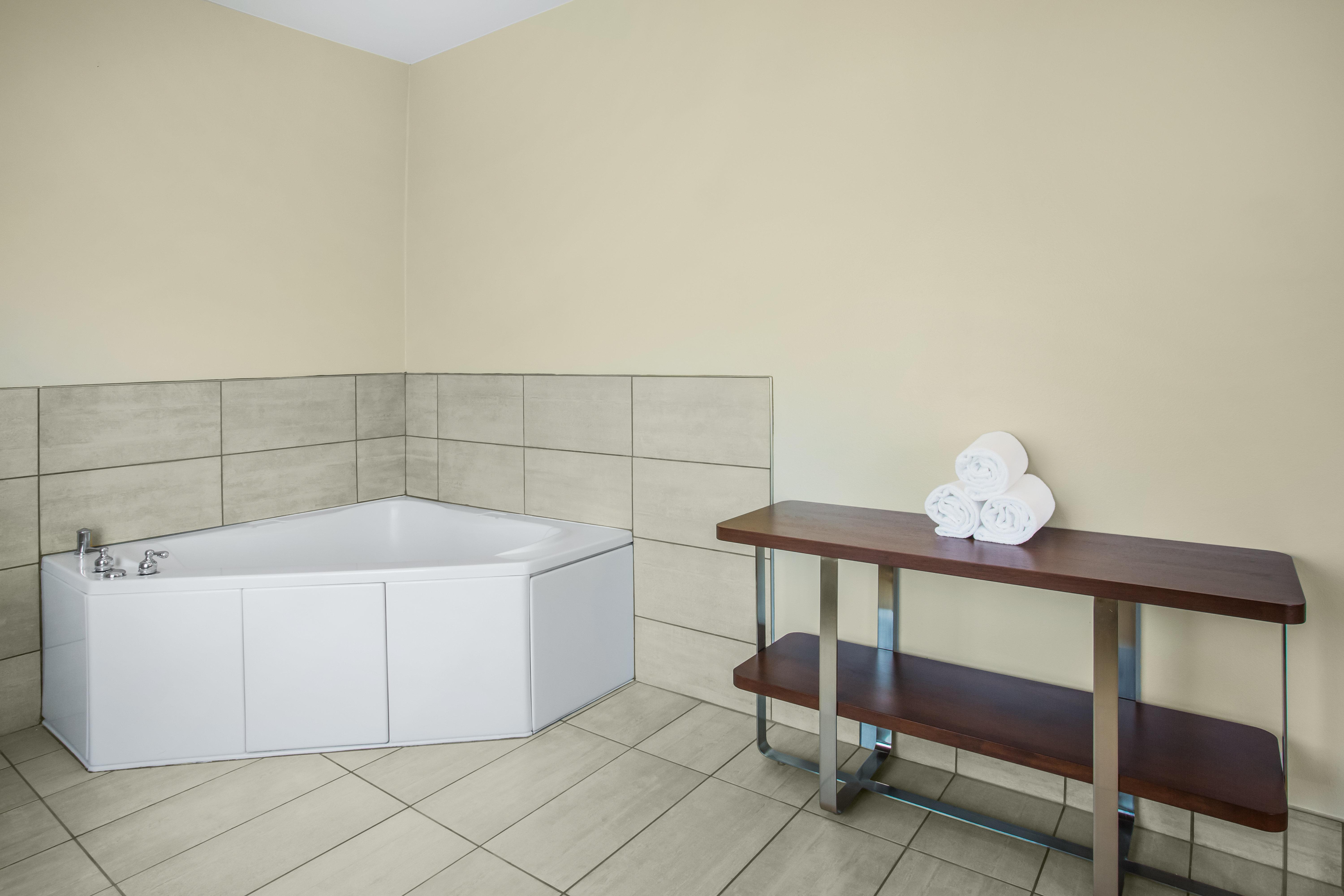 Holiday Inn Express Hotel & Suites Cedar City By Ihg Ngoại thất bức ảnh